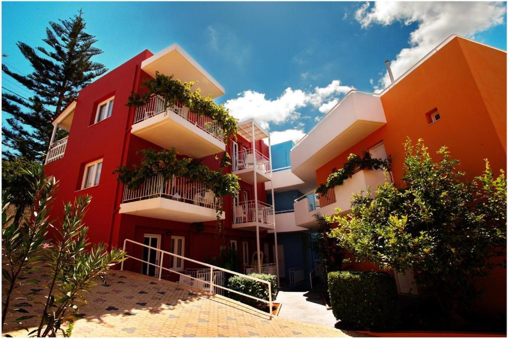 Bellos Hotel Apartments 헐소니소스 외부 사진