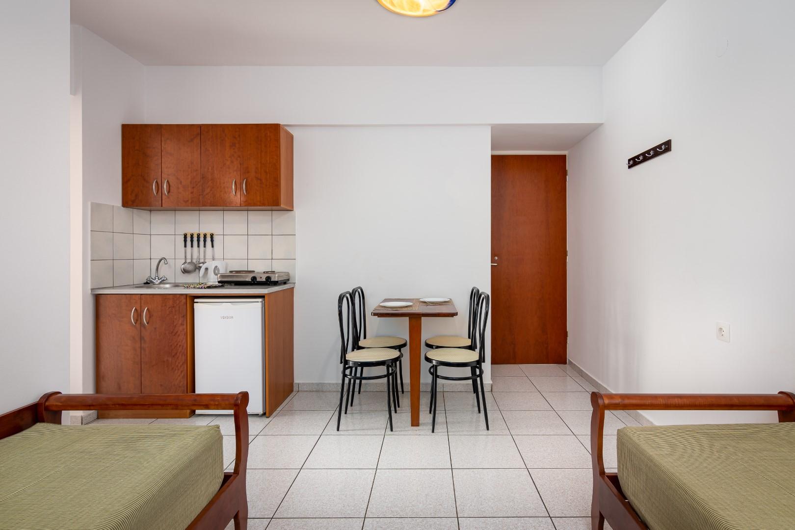 Bellos Hotel Apartments 헐소니소스 외부 사진
