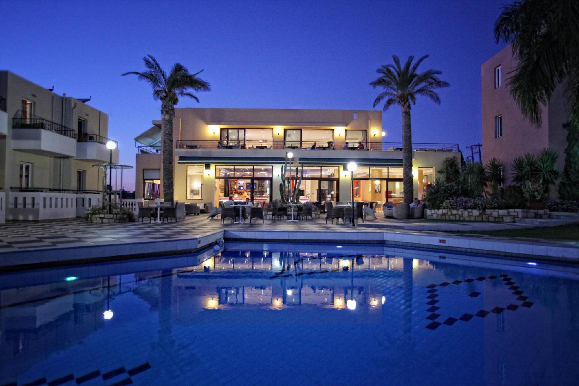 Bellos Hotel Apartments 헐소니소스 외부 사진