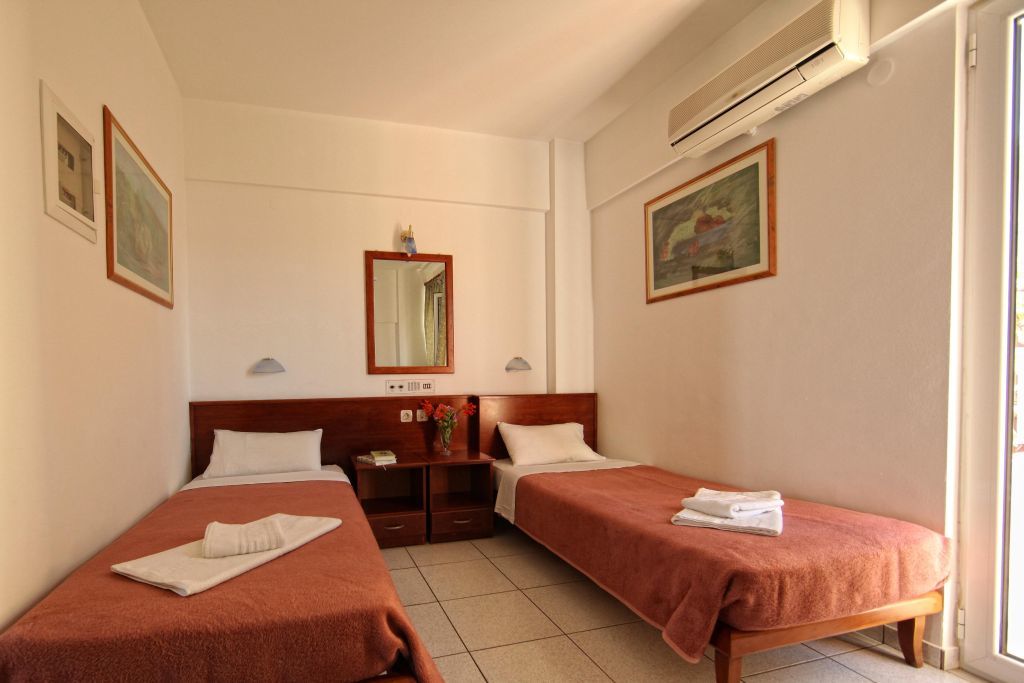 Bellos Hotel Apartments 헐소니소스 외부 사진